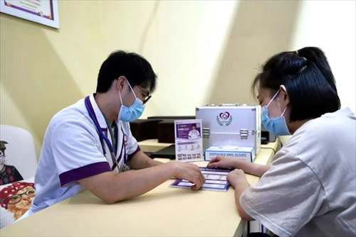 上海亚宠展宠爱国际展厅备受关注，高端宠物医疗服务成吸睛亮点