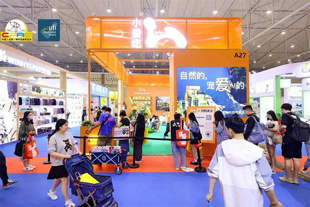 第十一届天一成都宠博会开展首日 超燃现场图