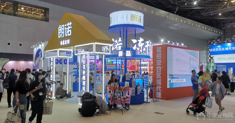 直击上海TOPS它博会,一起“茸化”在这五月天