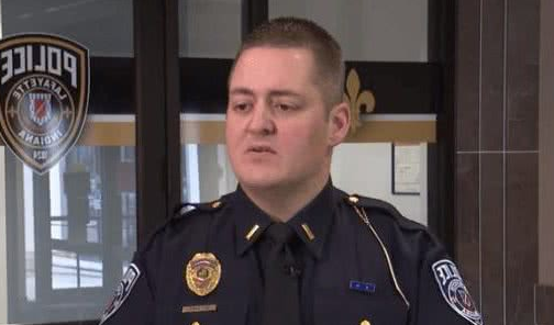 美国一斗牛犬打架后,怒气未消,转头就将主人家未满月的婴儿咬死