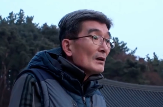 在寺庙吃斋念佛的狗子,偷偷下山4年,还干了这些事…