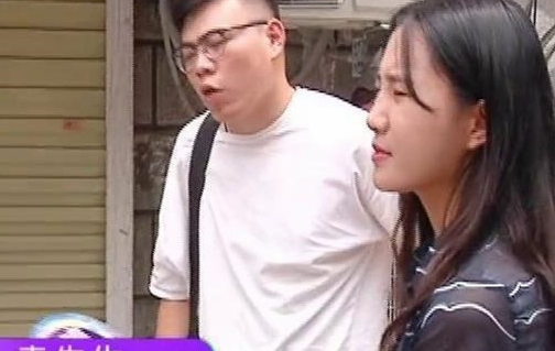 男子买了条法国斗牛犬,回家一看傻了眼,老板:你打电话报警吧