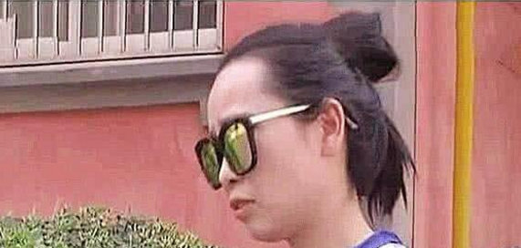 女司机意外碾死泰迪，狗主人却要她留下宝马车做赔偿，结局很意外