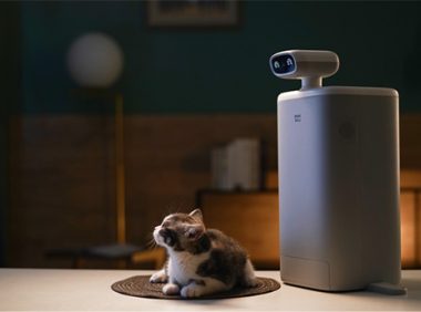 海外宠物智能品牌HHOLOVE携新品陪伴机器人亮相2023年上海亚宠展