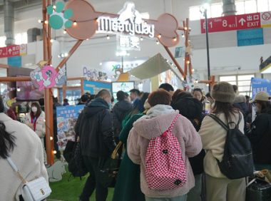 京宠展佩蒂展台人潮涌动，经销商订货氛围高涨