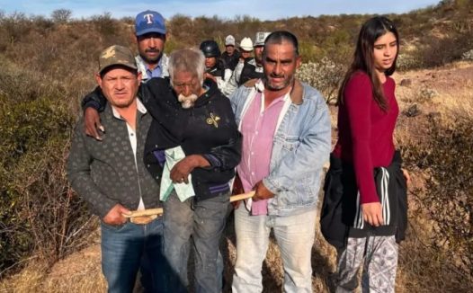 84岁老人失踪一周,爱犬竟亲自找回了主人!