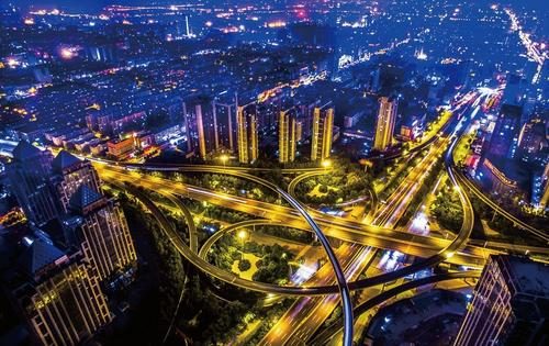 济南不办狗证会去家里逮吗 | 济南历下区严查养狗问题 不带狗证遛狗挺普遍